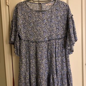 Mi Ami from Francesca’s Boutique - Navy Blue Ditsy Floral Dress